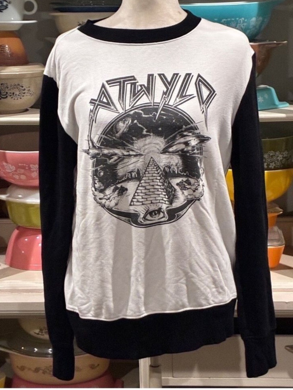 Atwyld Illuminati Out of This World Graphic Crewneck Sweatshirt - Size Large